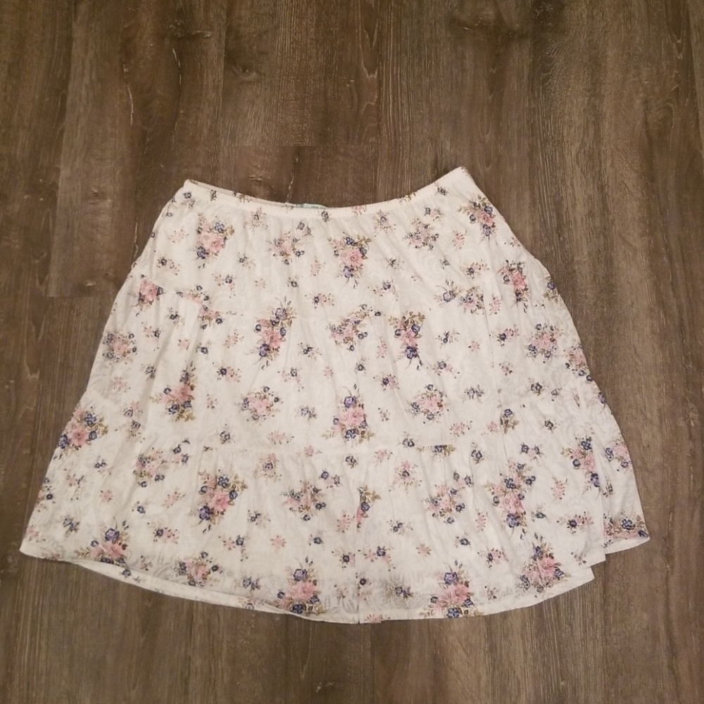 Maurices Floral skirt with belt loops